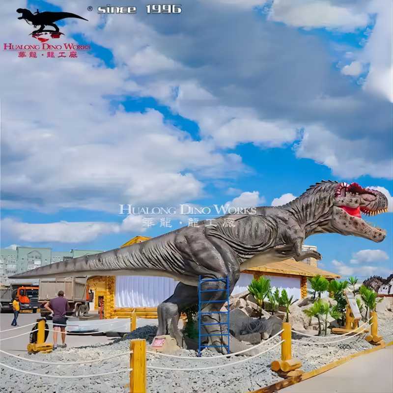 Animatronic T-Rex aggressive dinosaur in amusement park  (1)